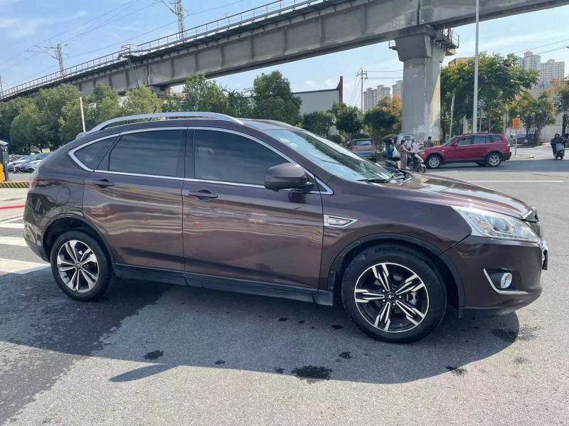 北京16年納智捷優6 SUV8