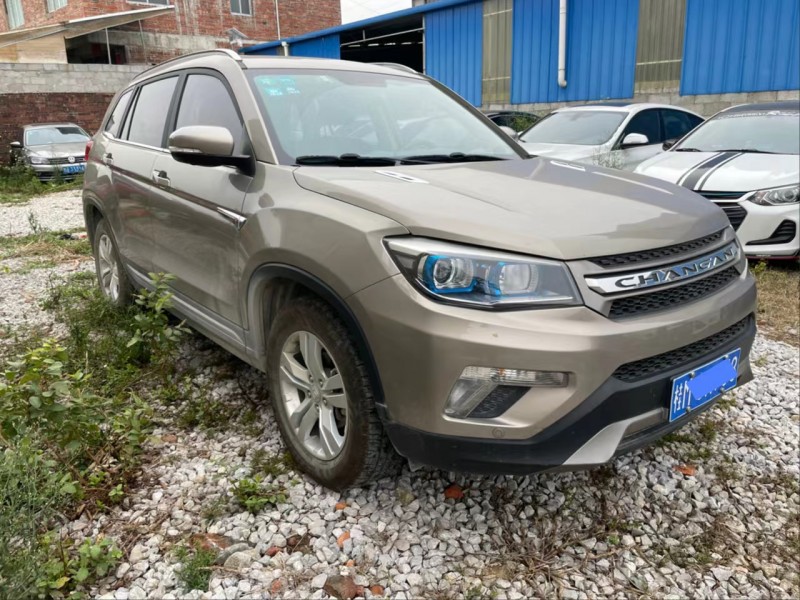 柳州16年長安汽車CS753