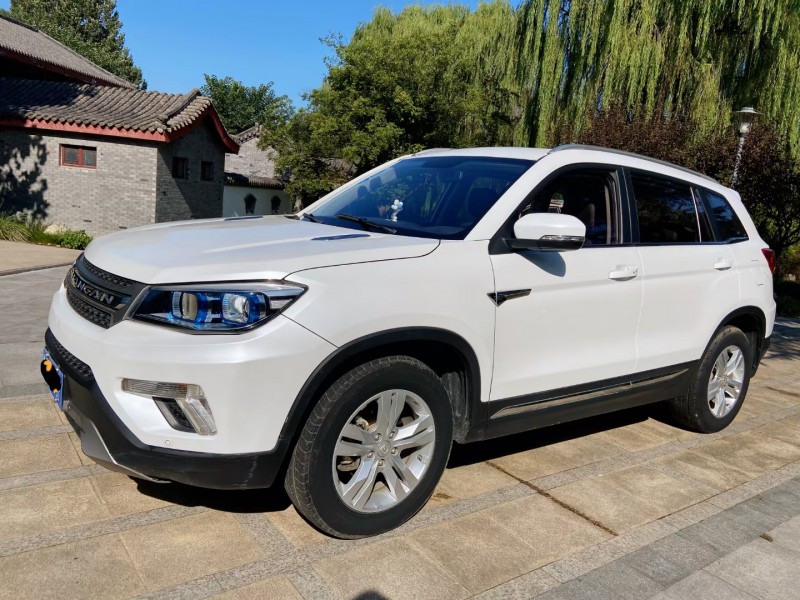 濰坊17年長安汽車CS752