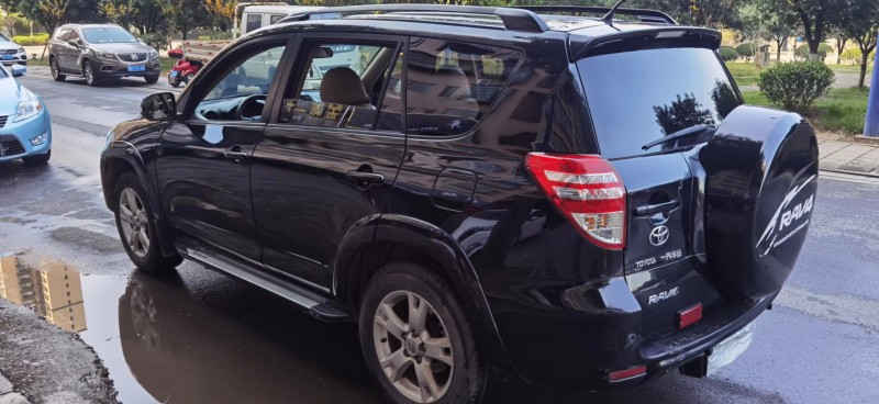 婁底12年豐田RAV42