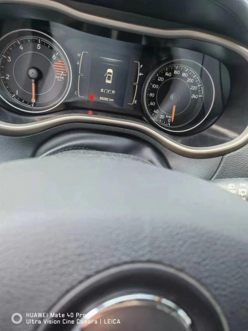 濟南16年Jeep自由光3