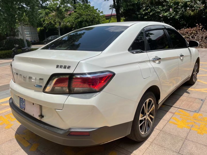 中山19年啟辰D606