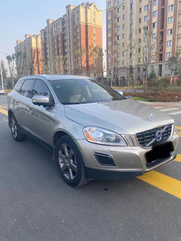 濟寧13年沃爾沃XC606