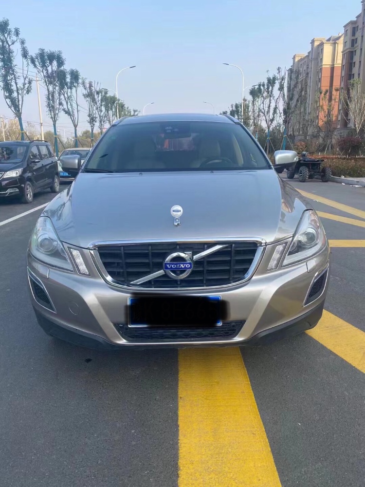 濟寧13年沃爾沃XC608