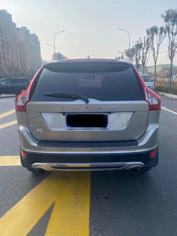濟寧13年沃爾沃XC603