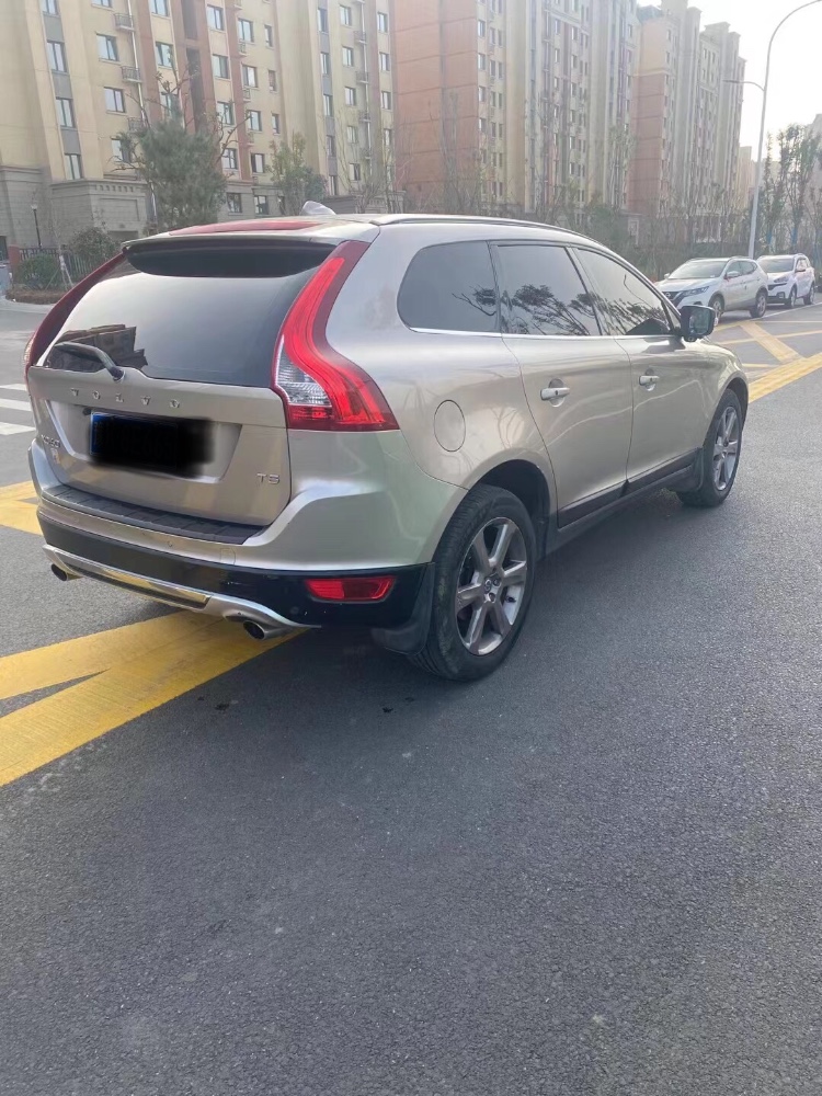 濟寧13年沃爾沃XC602