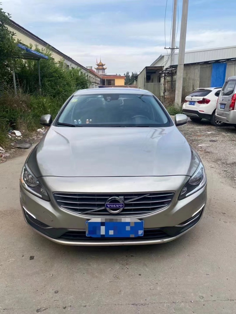 濟寧15年沃爾沃S60L1
