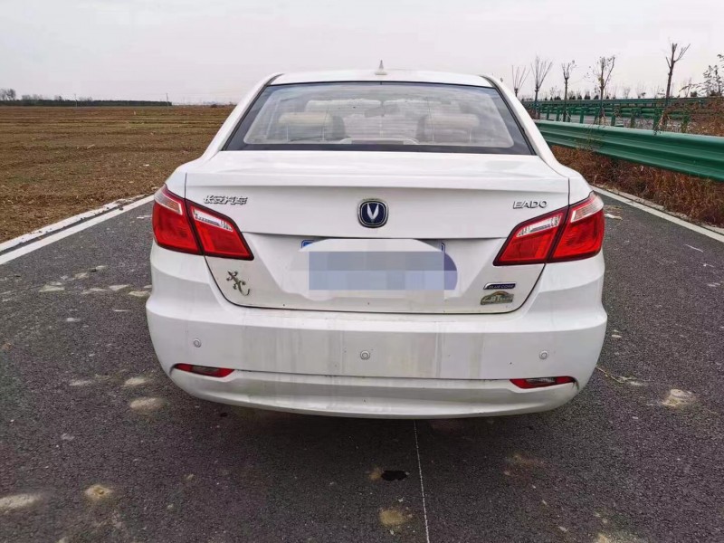 唐山15年長安汽車逸動1