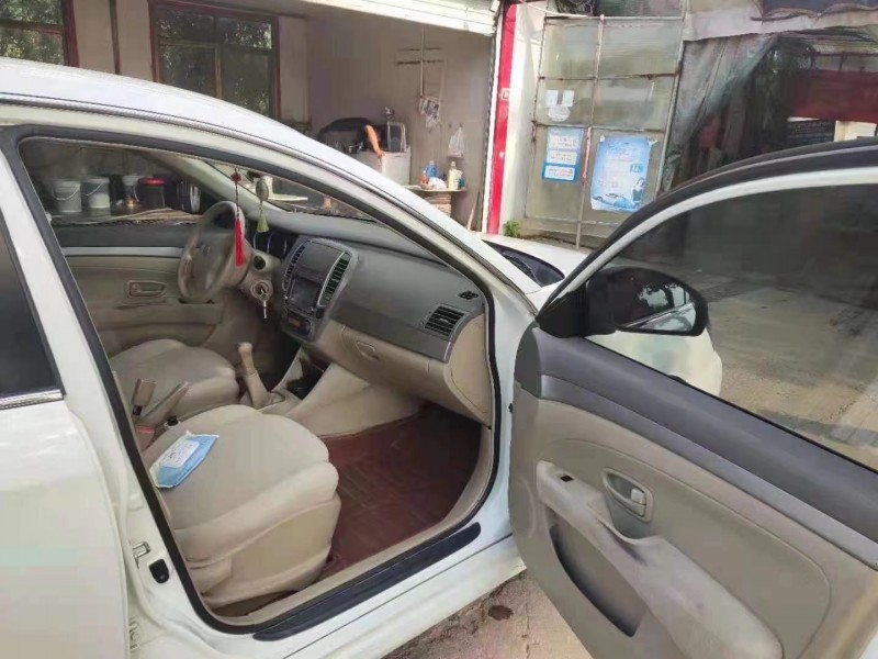 邢臺16年日產軒逸8