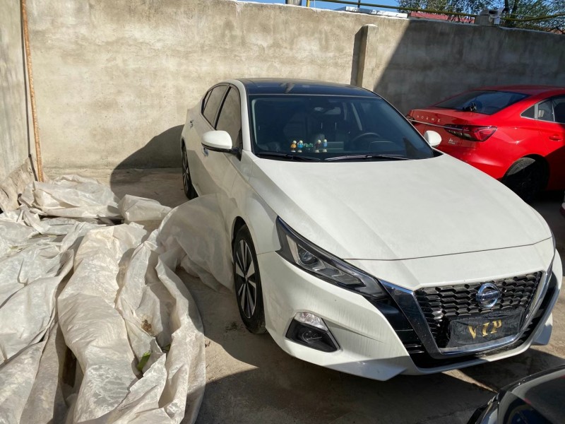 連云港21年日產天籟6