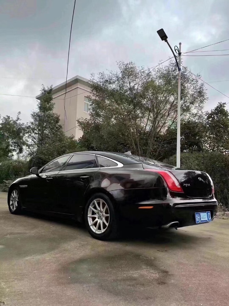 青島13年捷豹XJ1