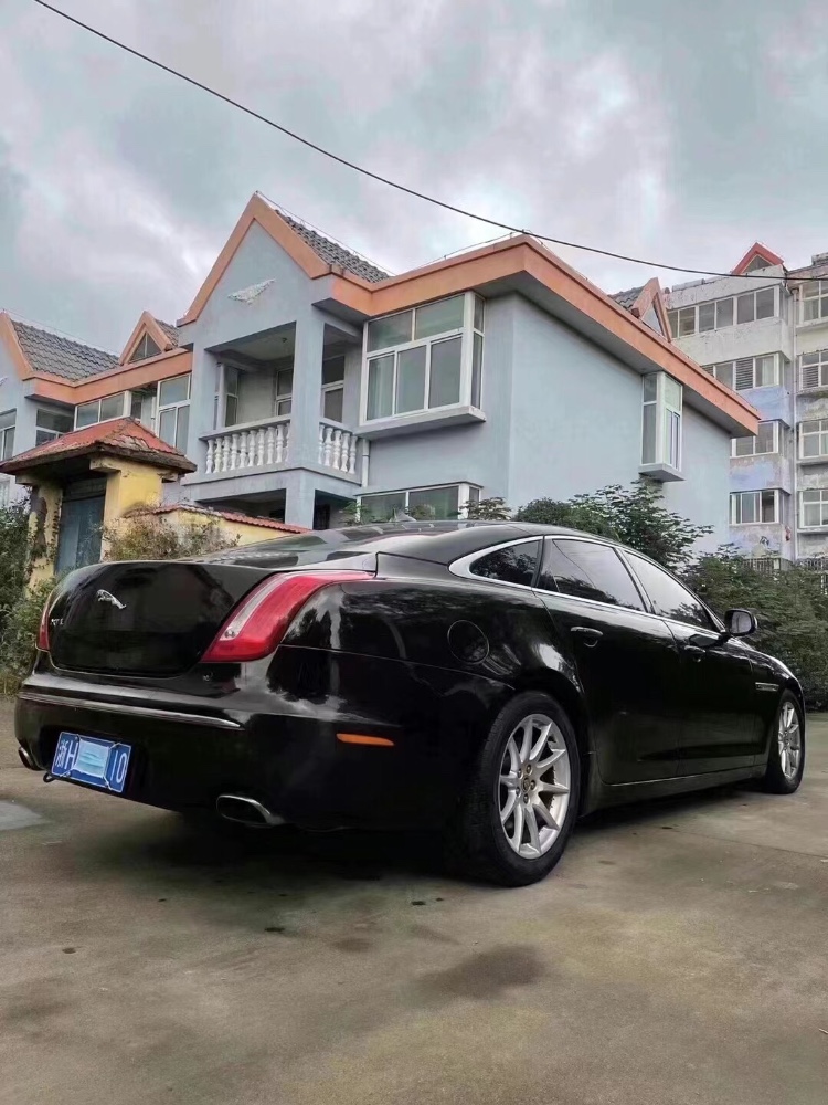 青島13年捷豹XJ2