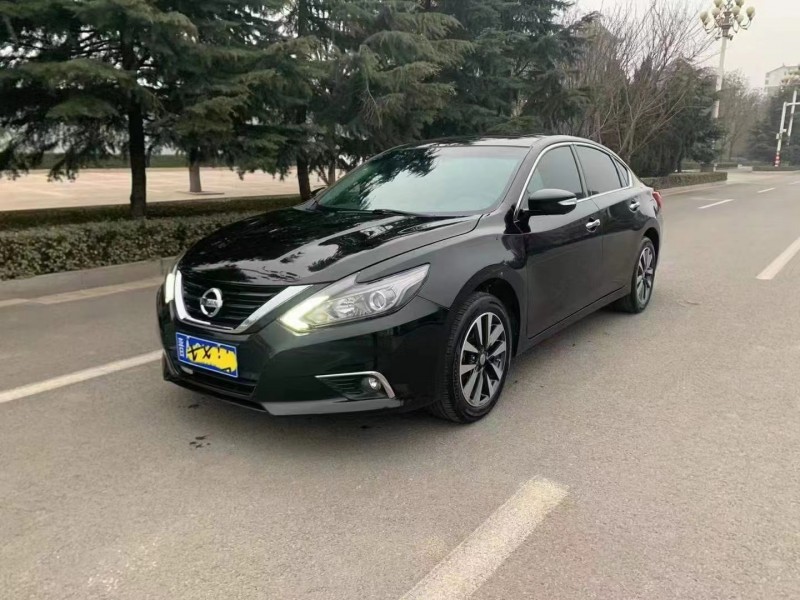 運城20年日產天籟2