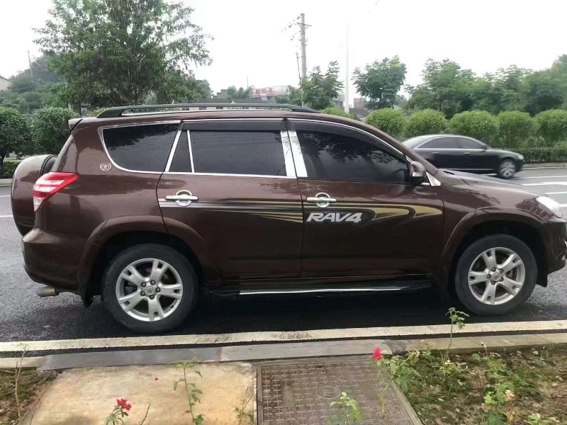 孝感13年豐田RAV47