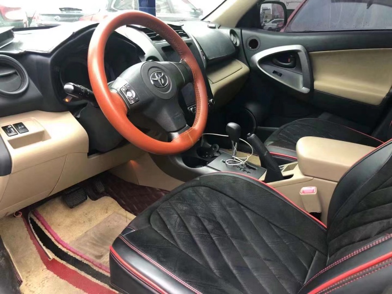 孝感13年豐田RAV45