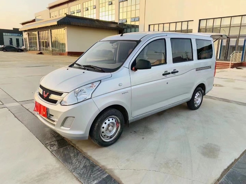 威海19年五菱汽車榮光V2