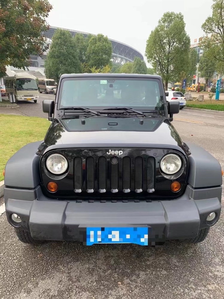 婁底15年Jeep牧馬人1