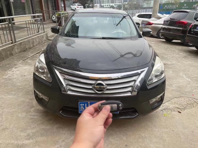 長沙14年日產天籟1