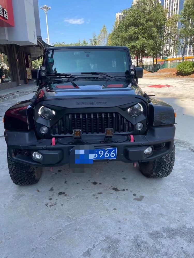 婁底17年Jeep牧馬人1