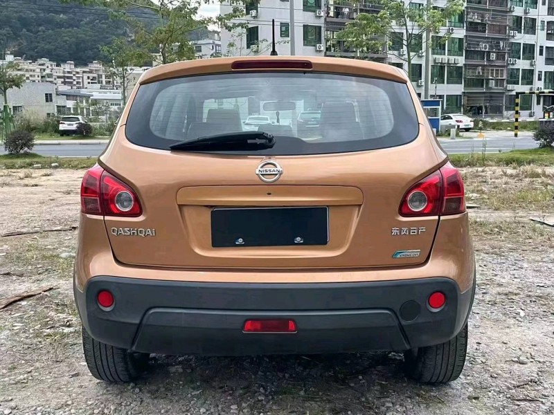 广州12年日产逍客5