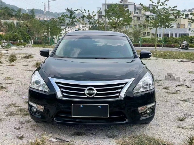 广州15年日产天籁1