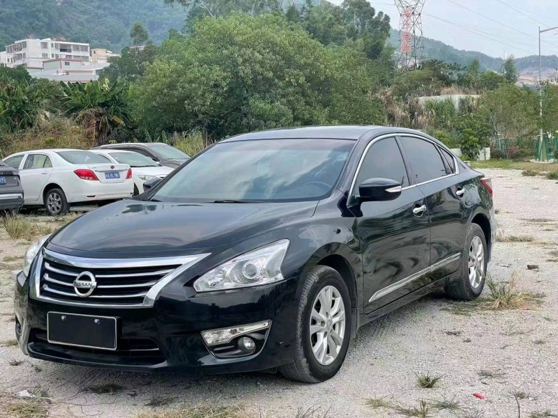 广州15年日产天籁3