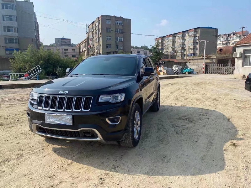 萊蕪15年Jeep大切諾基2