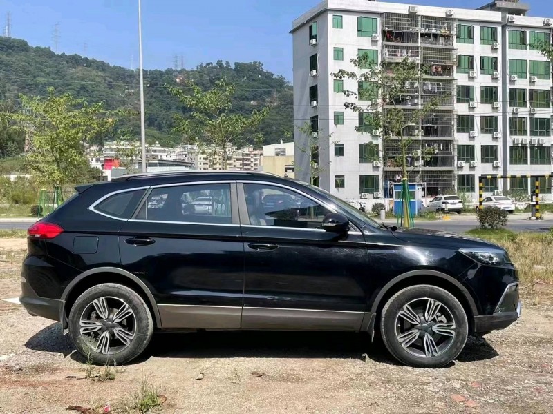 廣州18年獵豹汽車CS104