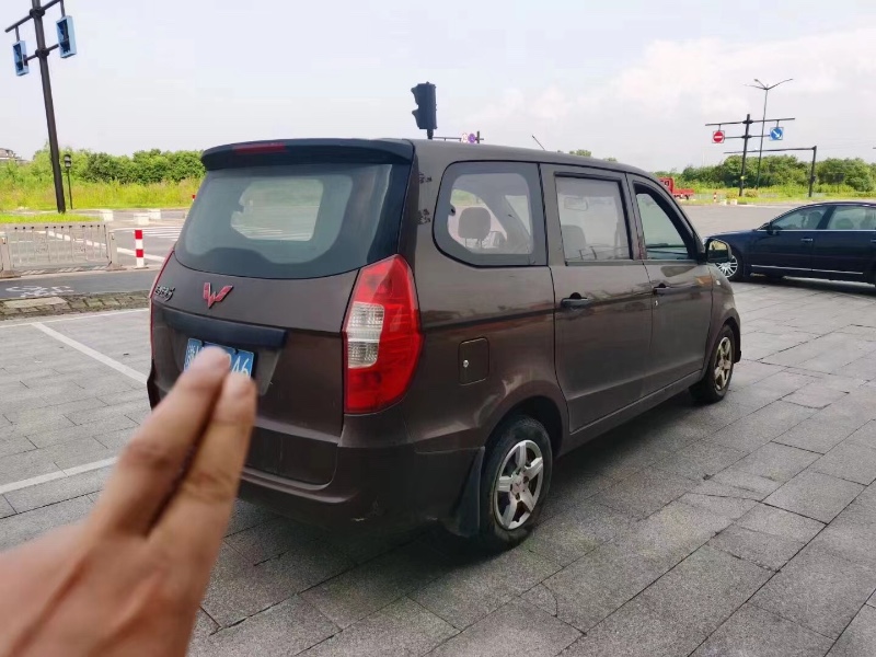 北京17年五菱汽車宏光7