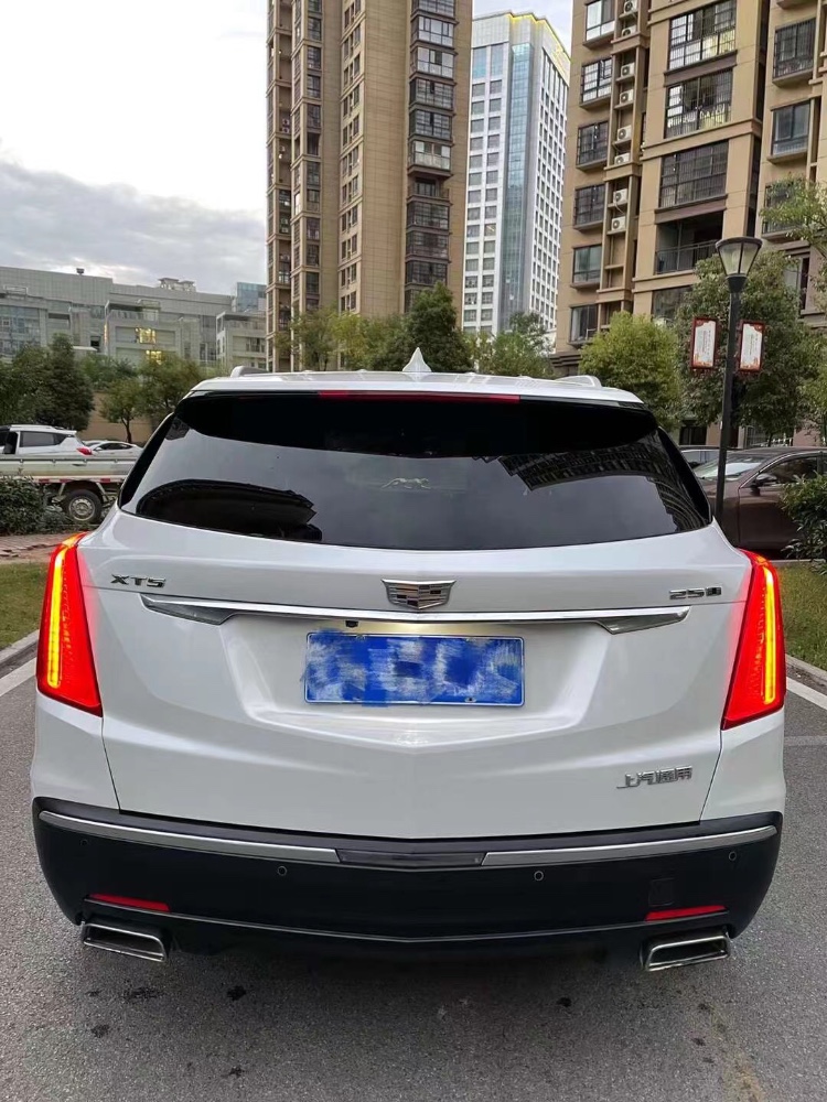 巢湖16年凱迪拉克XT57