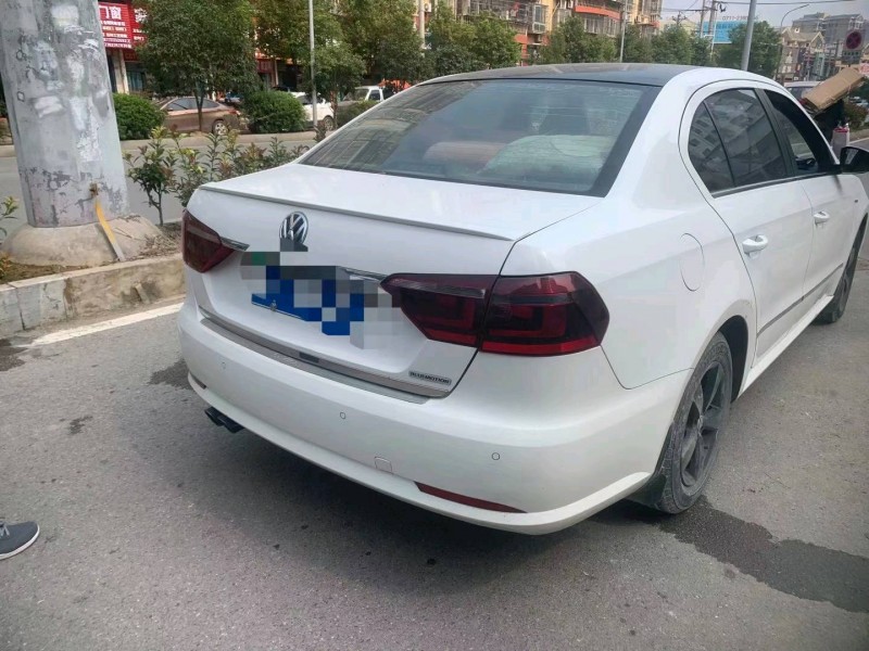 黃石15年大眾朗逸3