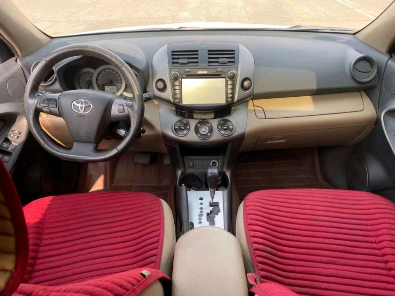 運城13年豐田RAV47