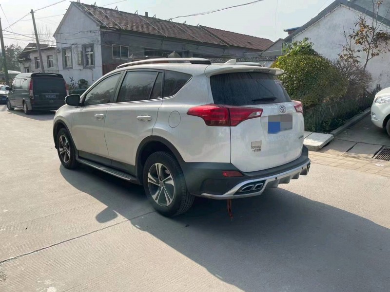 淄博16年豐田RAV4榮放8
