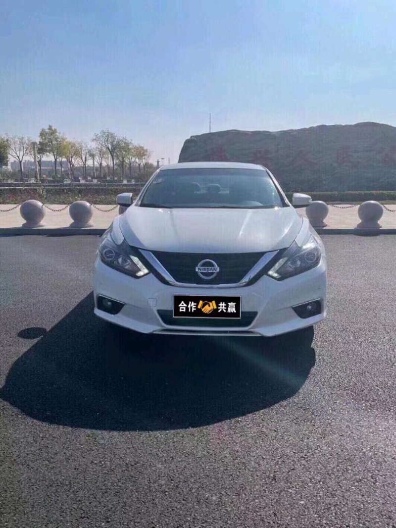 滄州17年日產天籟1