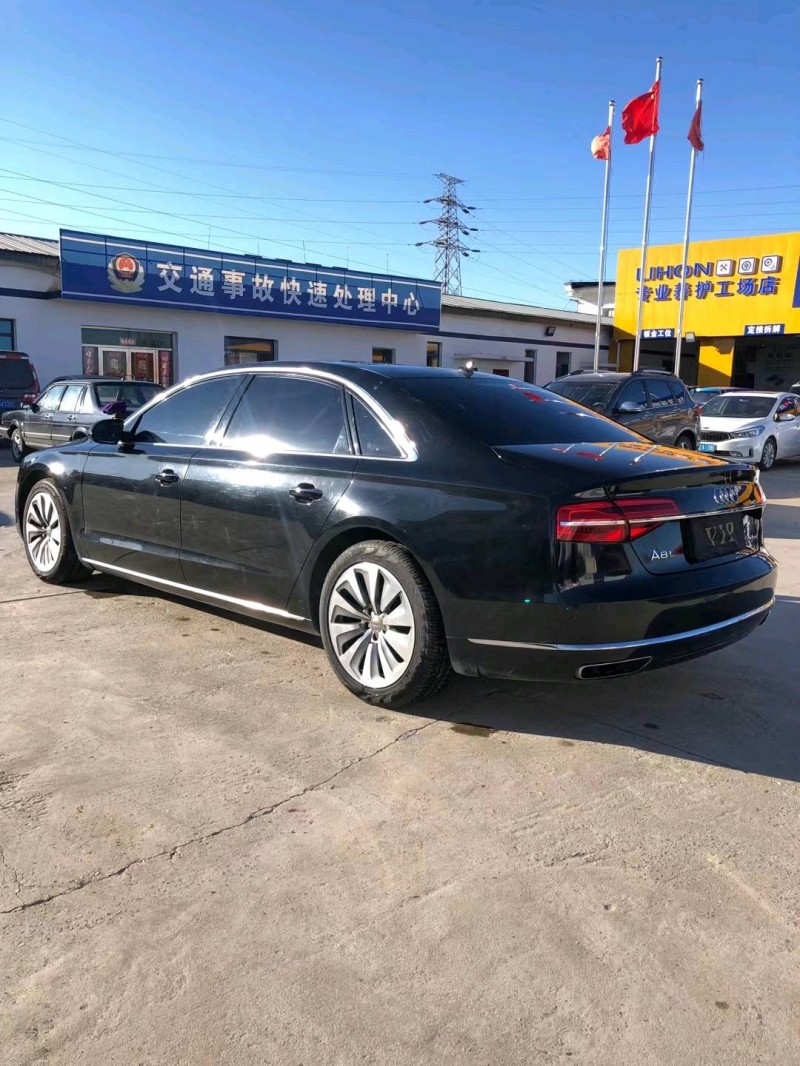 天津15年奧迪A8L5