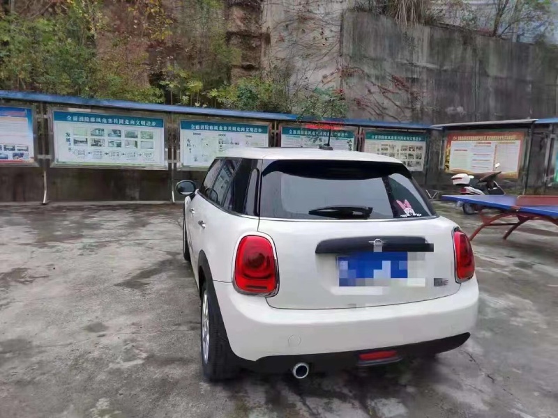 重慶20年寶馬MINI6