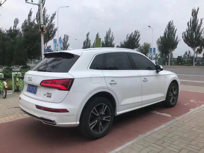 廊坊20年奧迪Q58