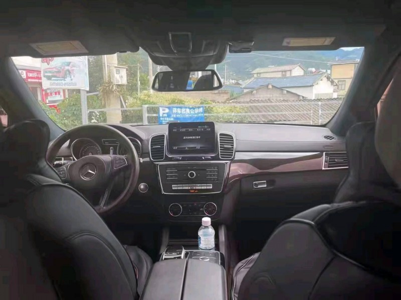 保山12年奧迪Q76