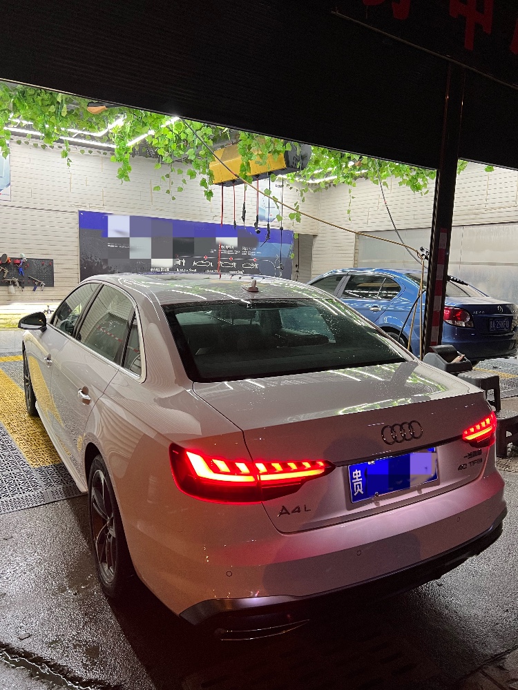 貴陽20年奧迪A4L5