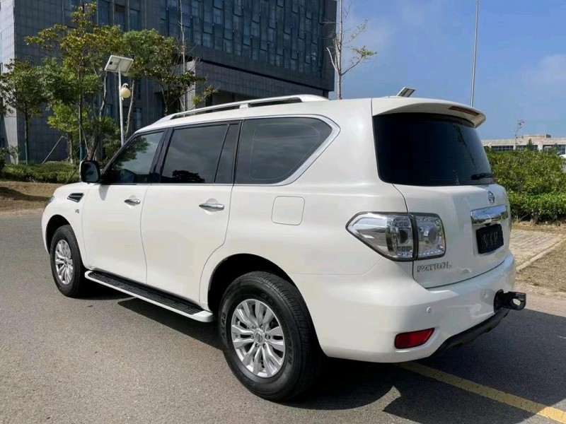 鹽城19年日產途樂1