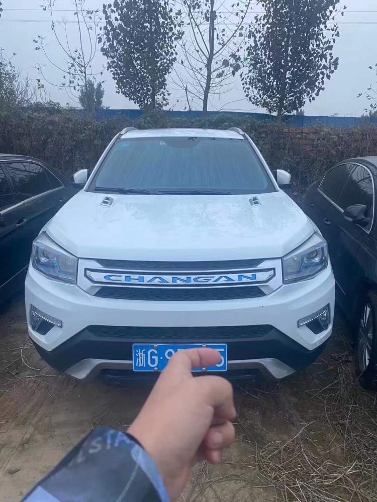 開封19年長安汽車CS751