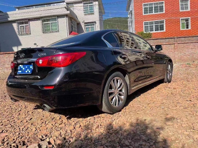 三明17年英菲尼迪Q50L9