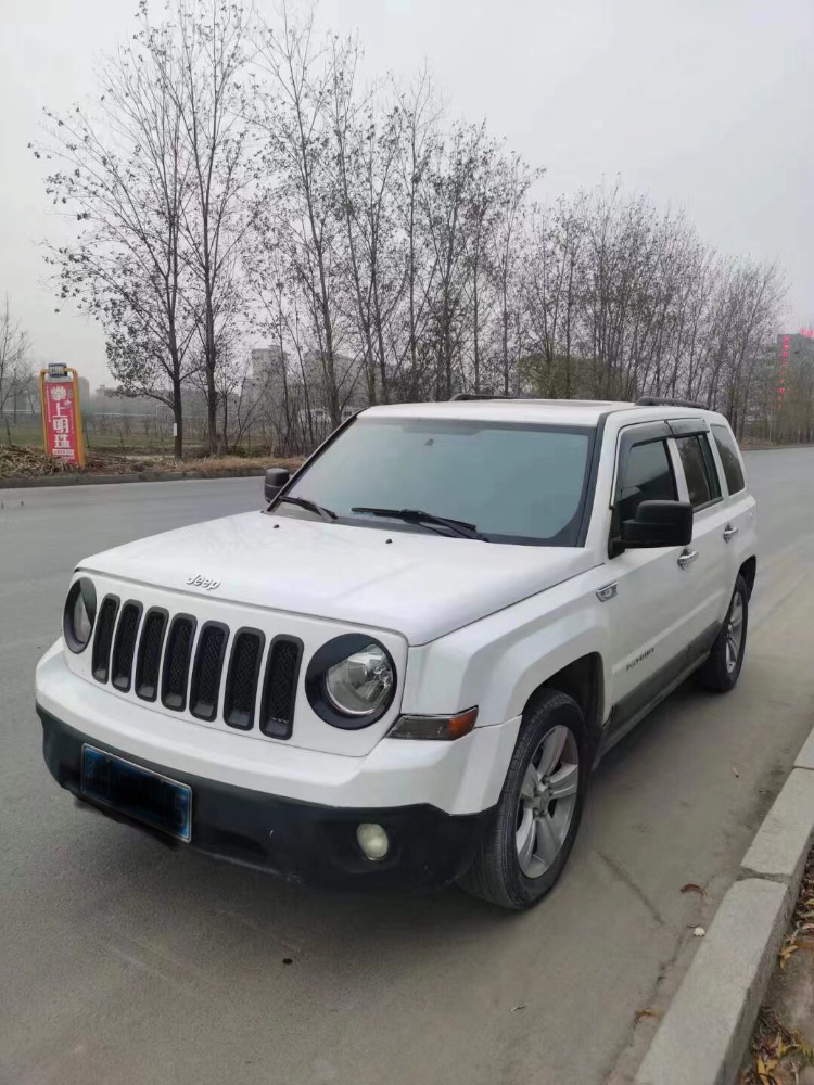 日照12年Jeep自由客2