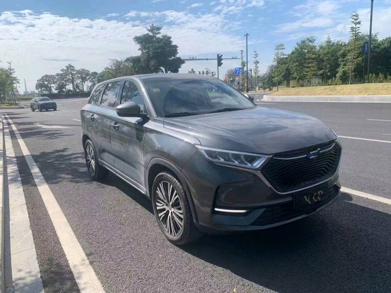 珠海21年長安汽車歐尚2