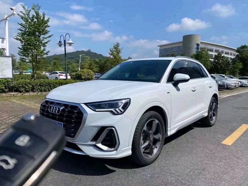 中山20年奧迪Q32