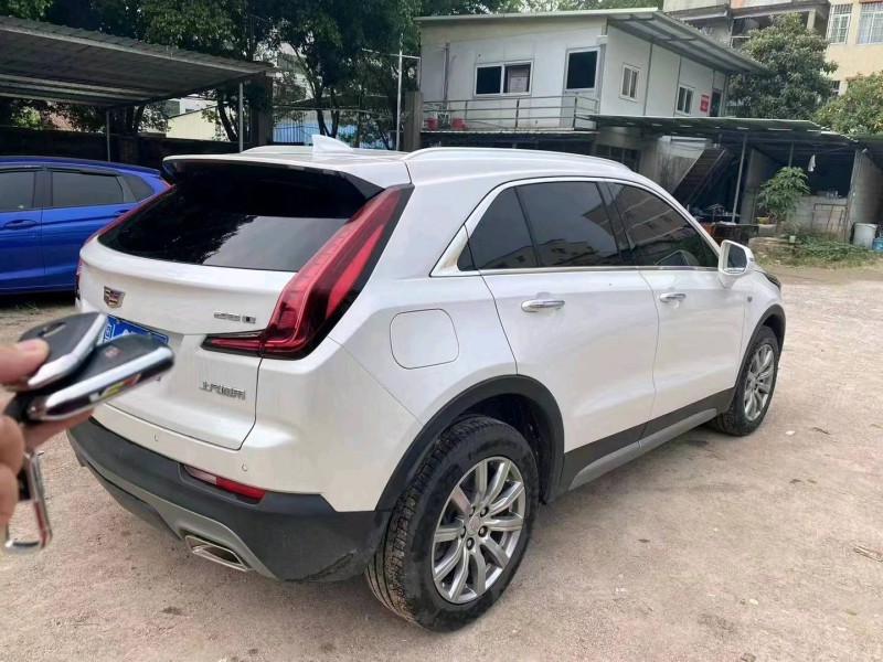 汕頭21年凱迪拉克XT47