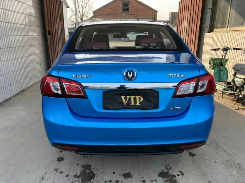 濟寧14年長安汽車悅翔V58