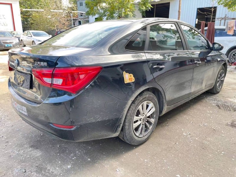 济宁16年别克英朗GT8