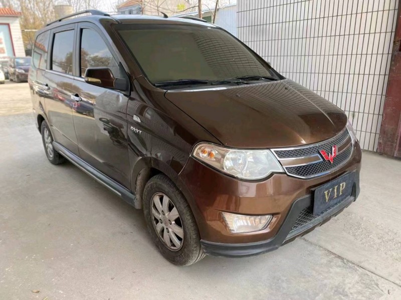 濟寧14年五菱汽車宏光2