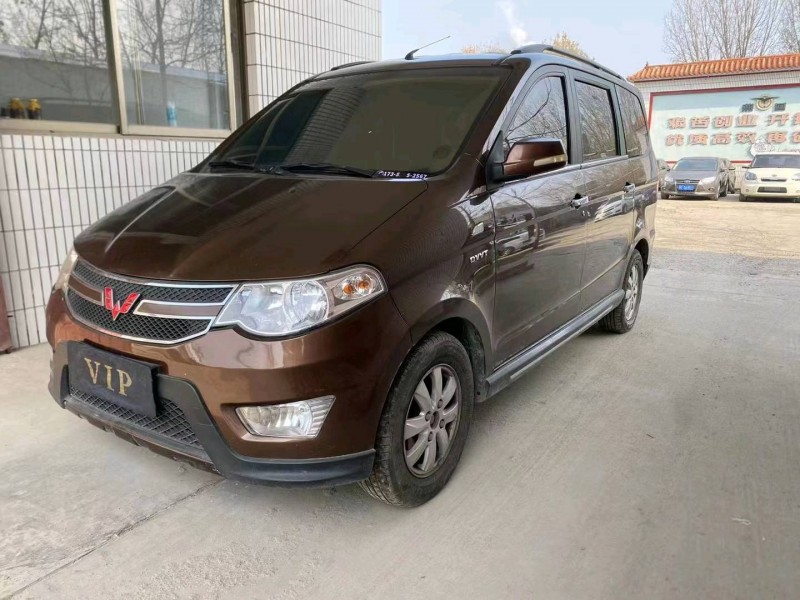 濟寧14年五菱汽車宏光5